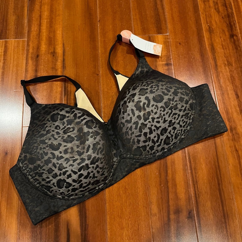 Cacique Wireless Black Bra Light Lined Full Coverage Sheer Animal Print‎ New 42D